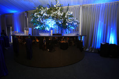 Bar and Floral detail — Reception decor — St. Regis